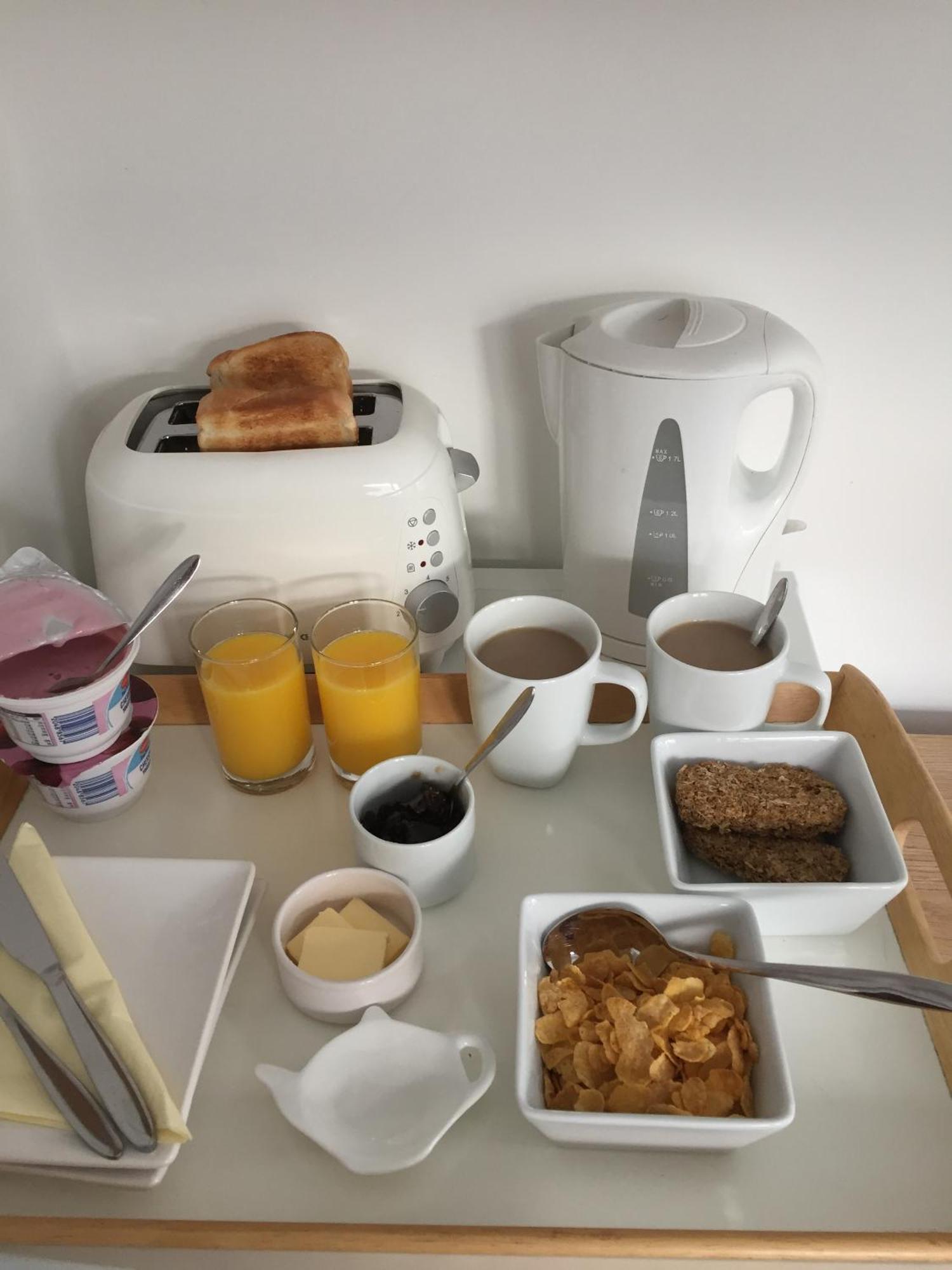 Basingstoke En Suite Room In Garden Annex المظهر الخارجي الصورة